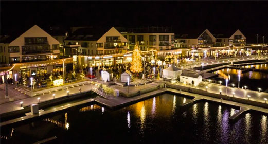 This New Christmas Market Near Toronto Is Like Wandering Through A Snowy Harbour In Europe